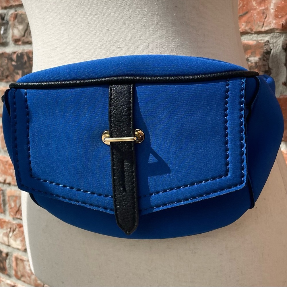 Royal blue fanny pack / NWOT